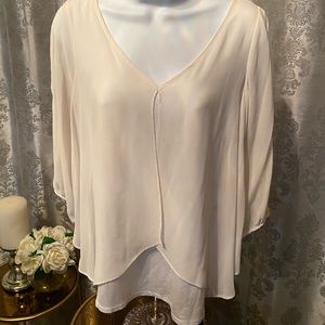 White flowy top. Size Large. Like new